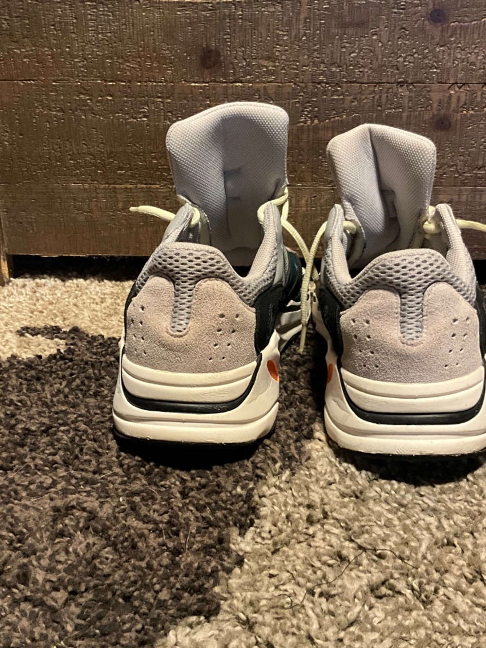 adidas Yeezy Boost 700 Wave Runner - Picture 3 of 4